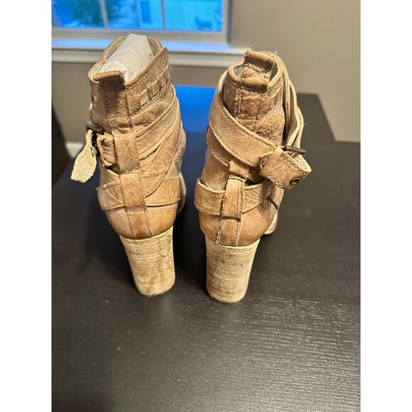 FREE PEOPLE HEIRLOOM TAUPE HEELED BOOTS 37 - Picture 3 of 5